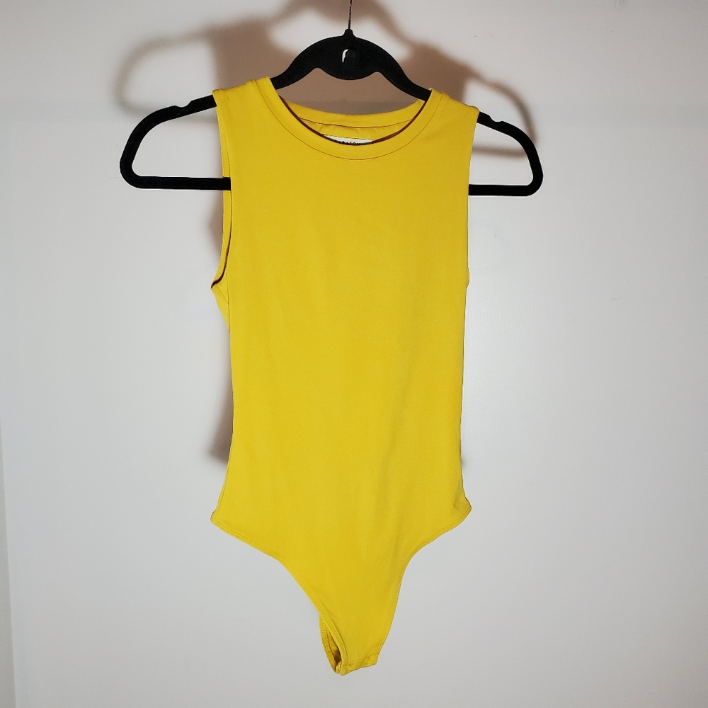 Aritzia bodysuit
